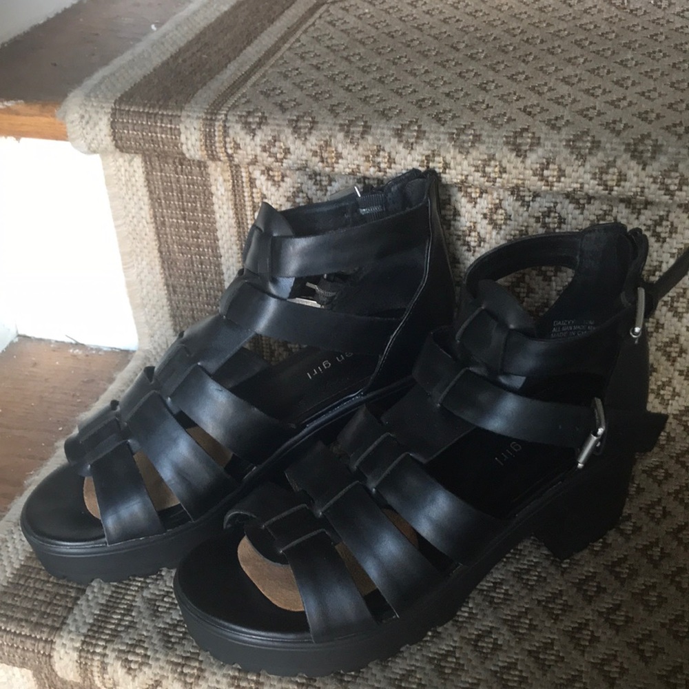 Gladiator shoes